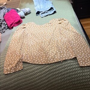 SHEIN Tan and White Patterned Blouse